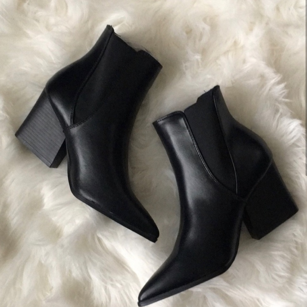 Black pointy toe booties